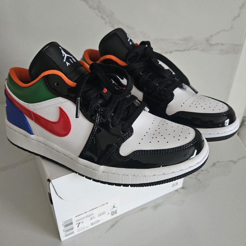 Multicolor Low-Top Sneakers